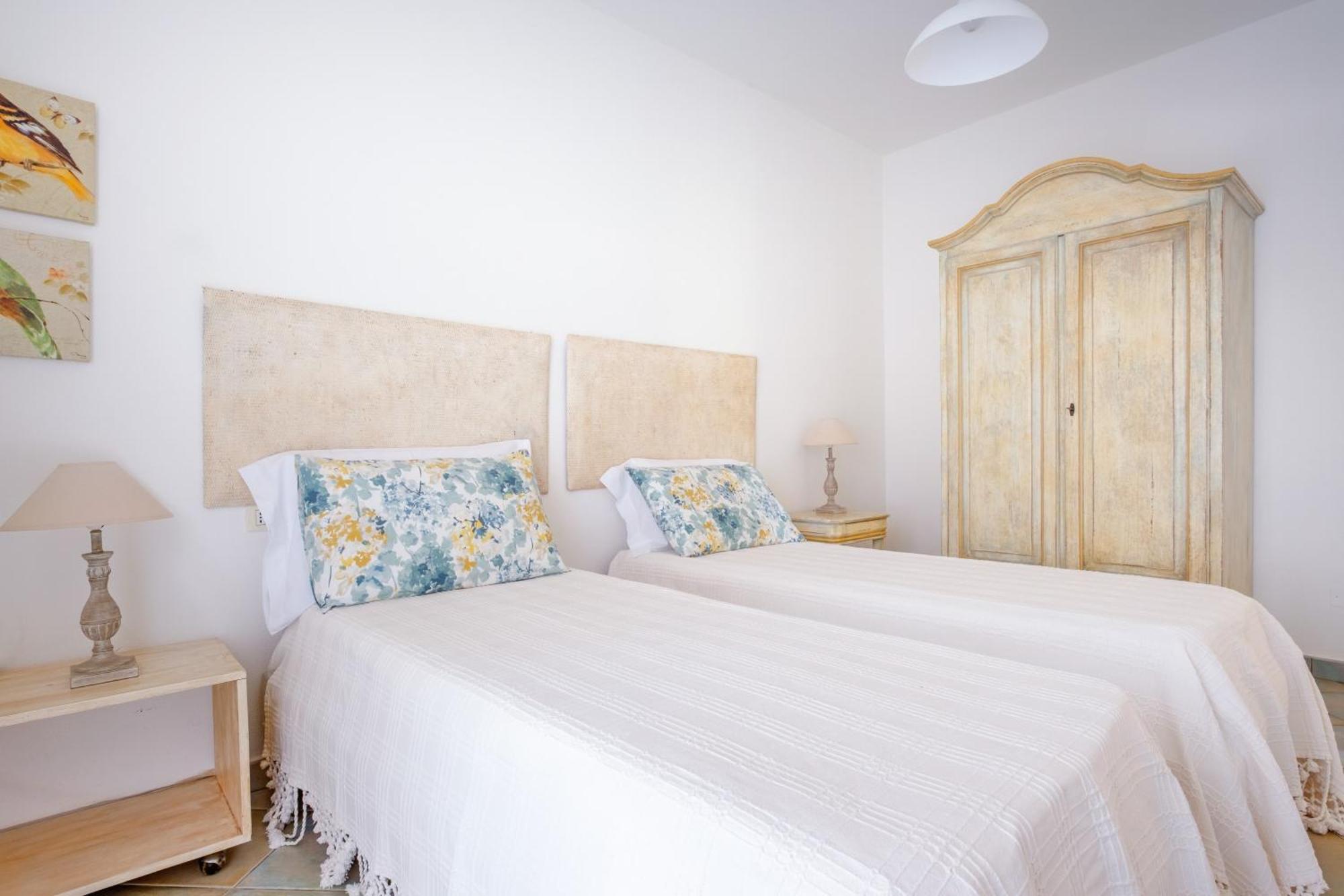 Orosei Home Holidays - Sa Vadde Cala Liberotto Exterior photo